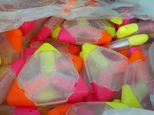 lot 356 image: Box of 300 Triangular Highlighters...
