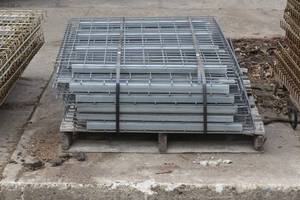 Pallet of wire decking as shown