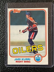 lot 23 image: 1981 Topps Jari Kurri Rookie Card #18