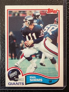 lot 71 image: 1982 Topps Phil Simms Card #433