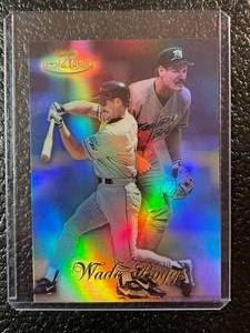 lot 29 image: 1998 Topps Wade Boggs Gold Label Card #59
