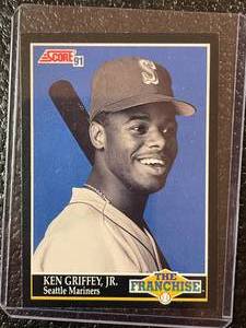 lot 100 image: 1991 Score Ken Griffey Jr The Franchise Card #858