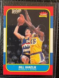 lot 141 image: 1986 Fleer Bill Hanzlik Rookie Card #43