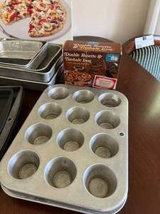 Baking Pans & Pizza Stone