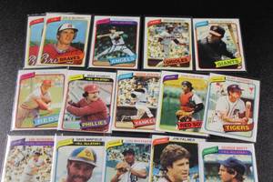 lot 60 image: 1980 Topps Baseball Hall of Fame & Star Lot  19 Cards
