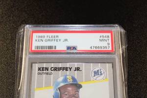 lot 101 image: 1989 Fleer Ken Griffey Jr #548 Rookie Card PSA 9