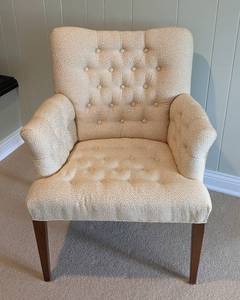 Cream and Gold Print Accent Chair