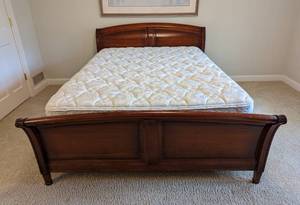 Cherry Queen Sleigh Bed