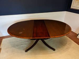 Vintage Mahogany Dining Table