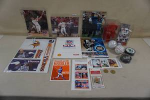 Sports Collectibles - Stickers, Balls, Limited Bears