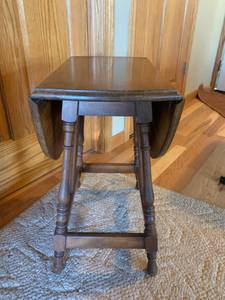 Oval Table with Extensions