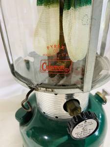 Vintage Coleman 220F G-72 Lantern