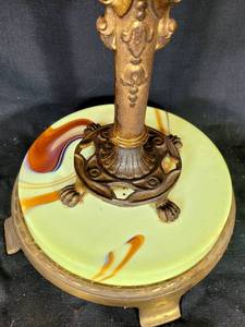 lot 21 image: Beautiful Vintage Brass Floor Lamp with Slag Glass Spacers