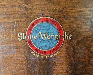 lot 35 image: Vintage Globe Wernicke Barrister Cabinet with Glass Fronts