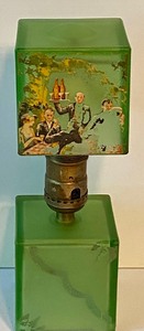 lot 46 image: Vintage Houze Uranium Glass Cube Lamp