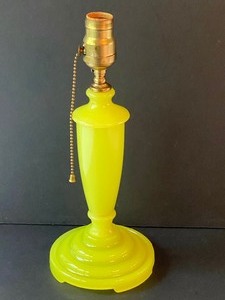 lot 58 image: VERY RARE Canary Yellow Art Deco Houze Glass Lamp or Houze Uranium Glass Table Lamp