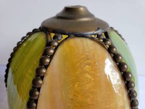 lot 13A image: Lovely Two-Toned Mullioned Lamp Shade