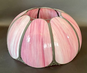 lot 156 image: Particularly Pretty Pink Vintage Tulip Lamp Shade