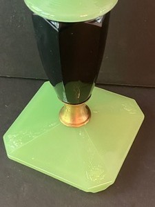 lot 136 image: Houze Art Deco Black and Nile Green Table Lamp