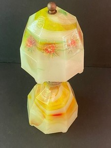 lot 128 image: Unique Design Slag Glass Vintage Houze Lamp