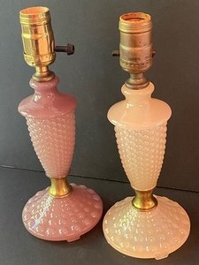 lot 129 image: Pair of Vintage Hobnail Houze Vintage Table Lamps