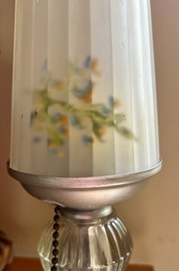 lot 99 image: Vintage Satin Glass Houze Lamp with Floral Painted Design