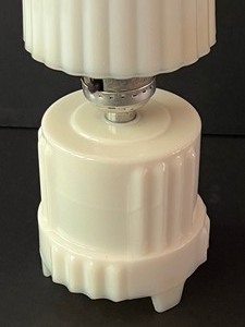 lot 222 image: Vintage Milk Glass Boudoir Lamp