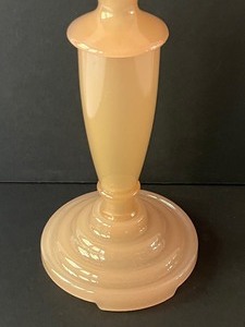 lot 214 image: Vintage Art Deco Coralex Houze Glass Lamp