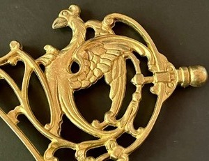 lot 215 image: Dragon Motif Metal Brass Part for Bridge Lamp