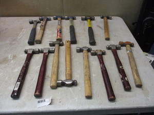 lot 19 image: Ball peen hammers