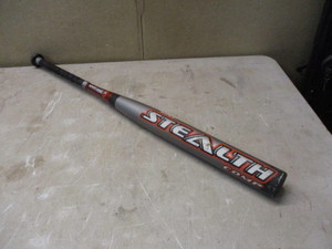 lot 70 image: Easton Composite Softball bat
