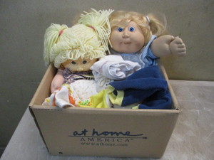 lot 71 image: Cabbage Patch Kids Dolls