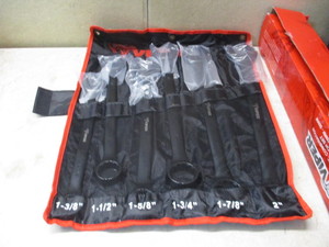 lot 127 image: Viper Large Wrench Set
