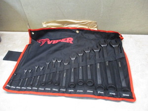 lot 144 image: Viper Wrench Set
