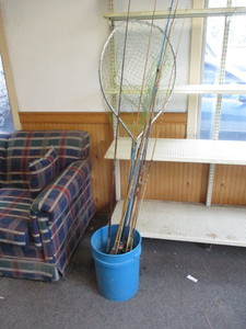 lot 182 image: Bucket of rods & reels and fishing net