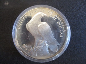 lot 1-8 image: 1984-S 1oz Silver Commemorative XXIII Olympics Dollar (Coloseum)