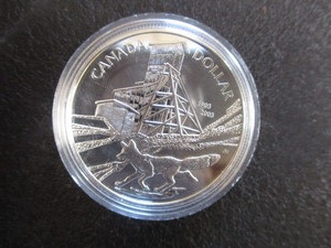 lot 1-18 image: 2003 Fox Canadian Silver Dollar in Protective Removable Capsule
