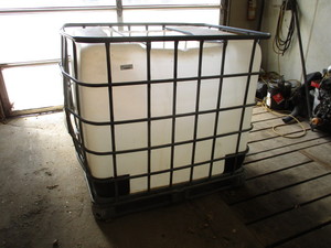 lot 192 image: Pallet Water Tank