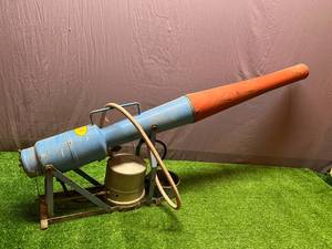 lot 55 image: Thunderbird Scare-Away LP Gas Cannon