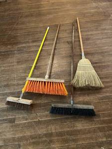 lot 70 image: Brooms