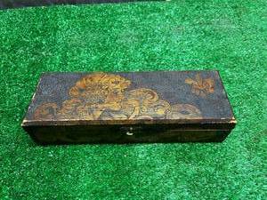 lot 115 image: Vintage Wood Carved Box Full of Small Collectibles
