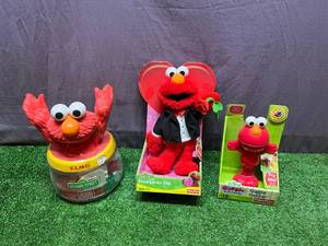 lot 159 image: Elmo Toys