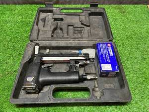 lot 169 image: Campbell Hausfeld Crown Stapler