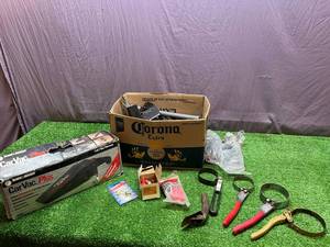 lot 186 image: Electrical Supplies & Auto Supplies