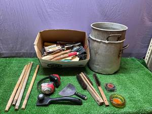 lot 187 image: Tools & Vintage Items
