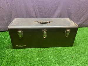 lot 195 image: Toolbox & Tools