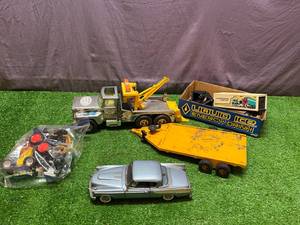 lot 208 image: Toys - 1958 Studebaker Golden Hawk 118 Scale