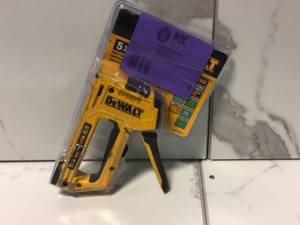5 in 1 Multi-Tacker Stapler and Brad Nailer Multi-Tool by DEWALT Customer Returns See Pictures