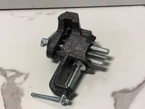 lot 87 image: 3 in. Clamp-On Vise by BESSEY Customer Returns See Pictures