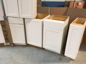 Lot of assorted Cabinets various models and sizes white review pictures
